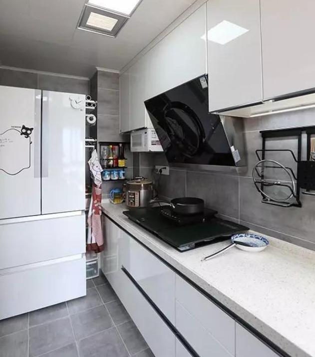 90平新家現(xiàn)代中式風裝修完成，時尚美觀，溫馨舒適。