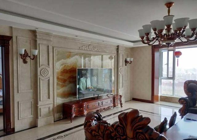 240平大房子裝修完成，裝修總共花了98萬，一房四間臥室四種裝修風(fēng)格，效果是很滿意的！