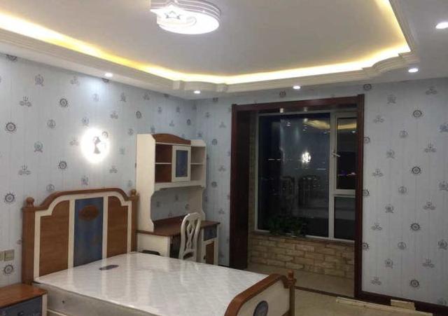 240平大房子裝修完成，裝修總共花了98萬，一房四間臥室四種裝修風(fēng)格，效果是很滿意的！