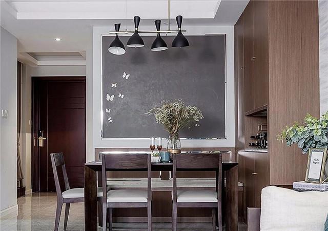 118㎡三居室簡約簡約風(fēng)裝修，溫馨舒適。