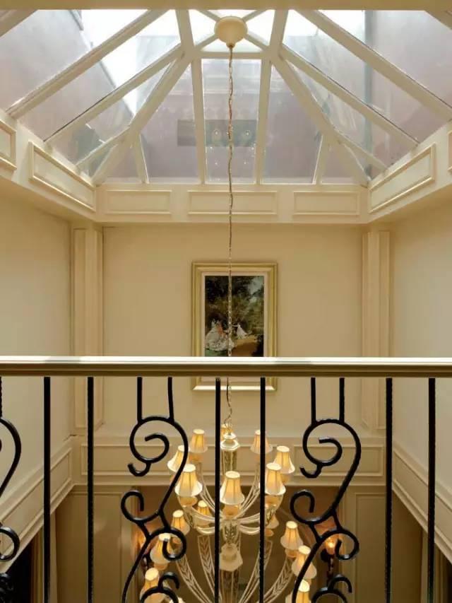 268平古典歐式風(fēng)裝修范例，氣質(zhì)沉穩(wěn)高貴，華麗、高雅。