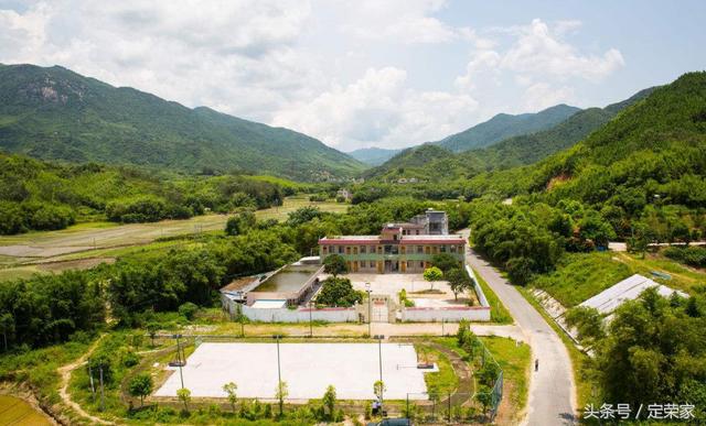 162㎡二層地中海迷你別墅設(shè)計圖，五室二廳二衛(wèi)，精致美觀，這才叫藝術(shù)！