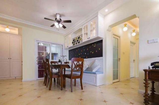 100平的新房老婆花19萬裝修，特別喜歡餐廳的卡座，美觀實用