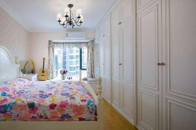 100平的新房老婆花19萬裝修，特別喜歡餐廳的卡座，美觀實用