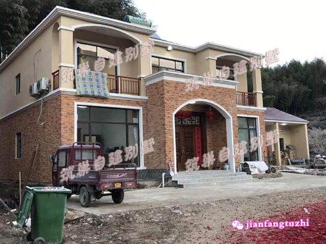 11.8x10.8米農(nóng)村二層別墅設(shè)計圖，設(shè)有半封閉雙陽臺，非常實用