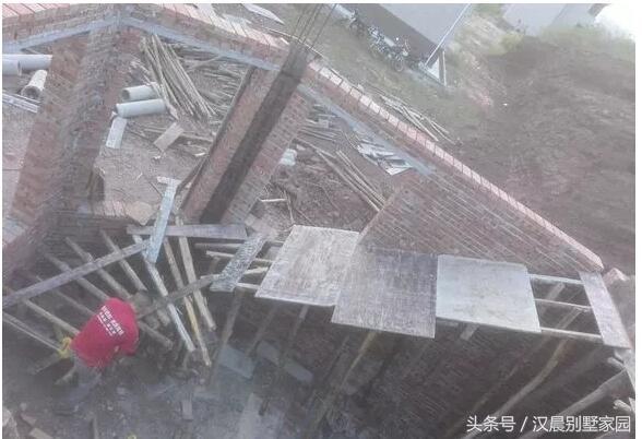 別墅設計圖，地基花了幾十萬，建好后讓大家羨慕不已！