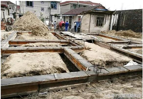 2層小別墅設(shè)計(jì)圖，11.9X10.6米，經(jīng)典實(shí)用，溫馨舒適