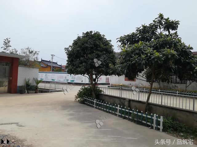 三層簡(jiǎn)歐別墅設(shè)計(jì)圖，舒適合理，適合小宅基地的家庭建造