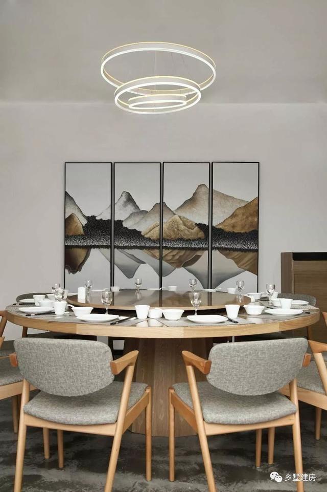 這套時尚大氣的現(xiàn)代別墅令人眼前一亮，磚混結(jié)構(gòu)，是你理想中的別墅嗎？