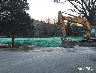 三層帶車庫別墅設(shè)計(jì)圖，外觀大氣，內(nèi)部設(shè)計(jì)合理，真是優(yōu)秀