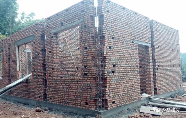 三層帶車庫別墅設(shè)計(jì)圖，外觀大氣，內(nèi)部設(shè)計(jì)合理，真是優(yōu)秀