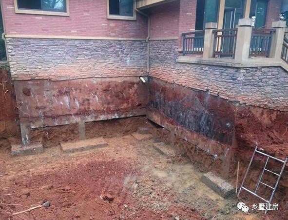 三層帶車庫別墅設(shè)計(jì)圖，外觀大氣，內(nèi)部設(shè)計(jì)合理，真是優(yōu)秀