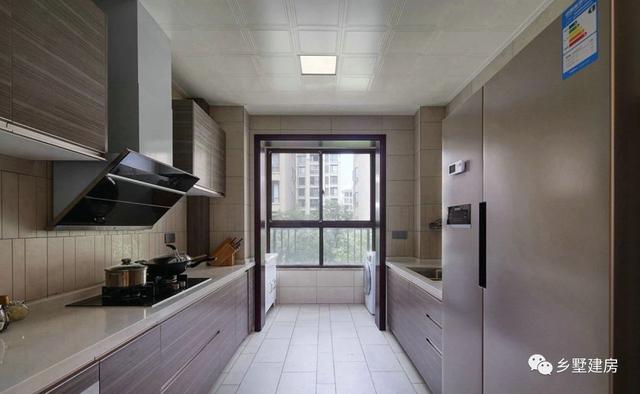 一般人我不告訴他，三層經(jīng)典農村別墅設計圖，性價比最高的一款