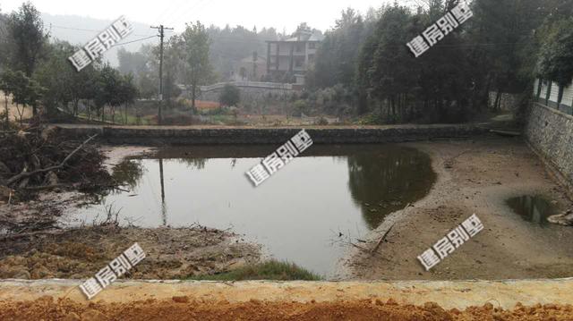 21.7米x14.7米三層農(nóng)村自建房，豪華大氣，農(nóng)村自建房里的“瑪莎拉蒂”！