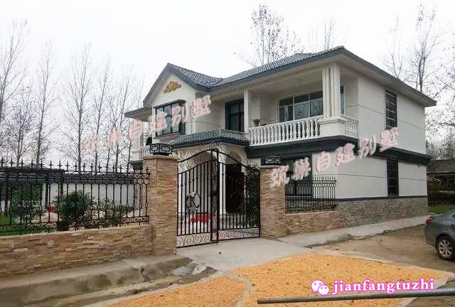 實(shí)拍14x11米二層農(nóng)村自建房，戶型簡潔實(shí)用，室內(nèi)布局合理緊湊，非常適合農(nóng)村建房。