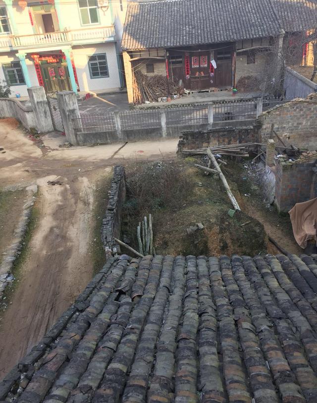 新中式別墅設(shè)計(jì)圖，三層鄉(xiāng)村復(fù)古別墅。