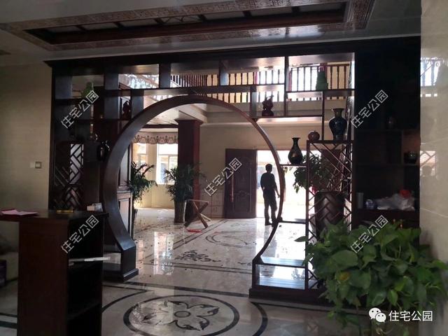 200萬的別墅設(shè)計圖，房美人夸，最贊的還是后花園。