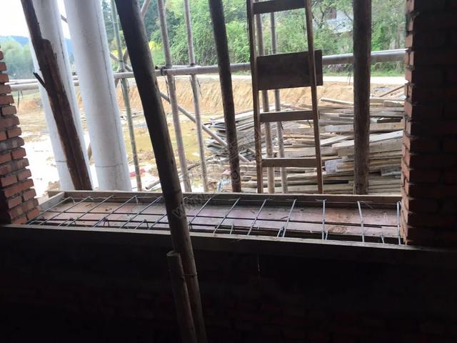 分享一棟雙拼別墅設(shè)計(jì)圖，村里的地標(biāo)建筑。