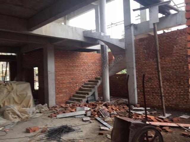 分享一棟雙拼別墅設(shè)計(jì)圖，村里的地標(biāo)建筑。