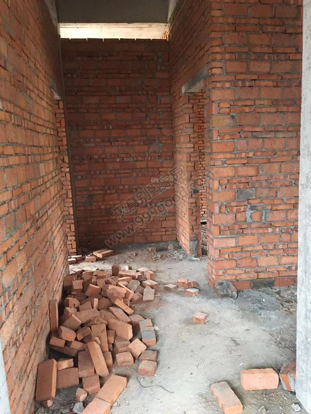 分享一棟雙拼別墅設(shè)計(jì)圖，村里的地標(biāo)建筑。