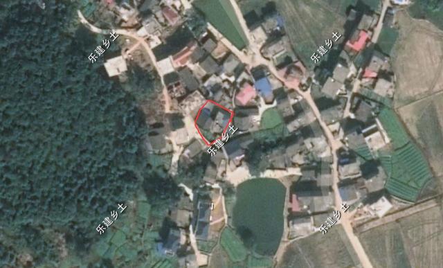 江西九江歐式別墅設(shè)計(jì)圖，不規(guī)則地形，也能建造的這么完美！