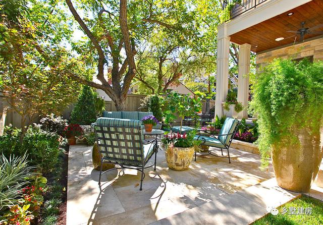 農(nóng)村時尚別墅設(shè)計圖，才30萬，建出來美的沒話說