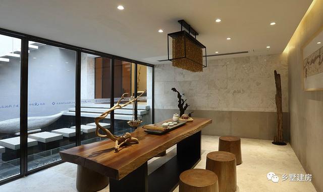 兩款性價(jià)比極高的農(nóng)村別墅設(shè)計(jì)圖，美觀大氣，城里人都坐不住了，200萬(wàn)別墅的感覺