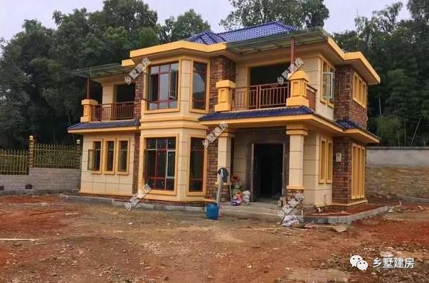 兩款性價(jià)比極高的農(nóng)村別墅設(shè)計(jì)圖，美觀大氣，城里人都坐不住了，200萬(wàn)別墅的感覺