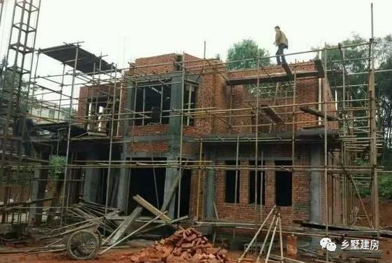 13.2×10.8米農(nóng)村三層別墅設(shè)計(jì)圖，獨(dú)院式現(xiàn)代風(fēng)，空氣清新，多美好的生活！