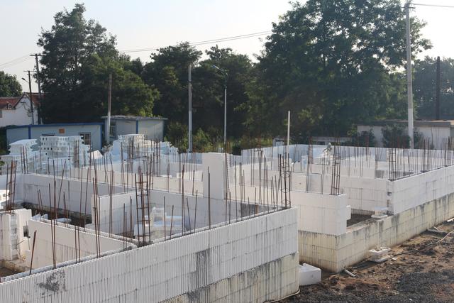 海容模塊傾情打造12.3米X9.4米農(nóng)村二層小別墅，帶堂屋，施工簡單，造價22萬