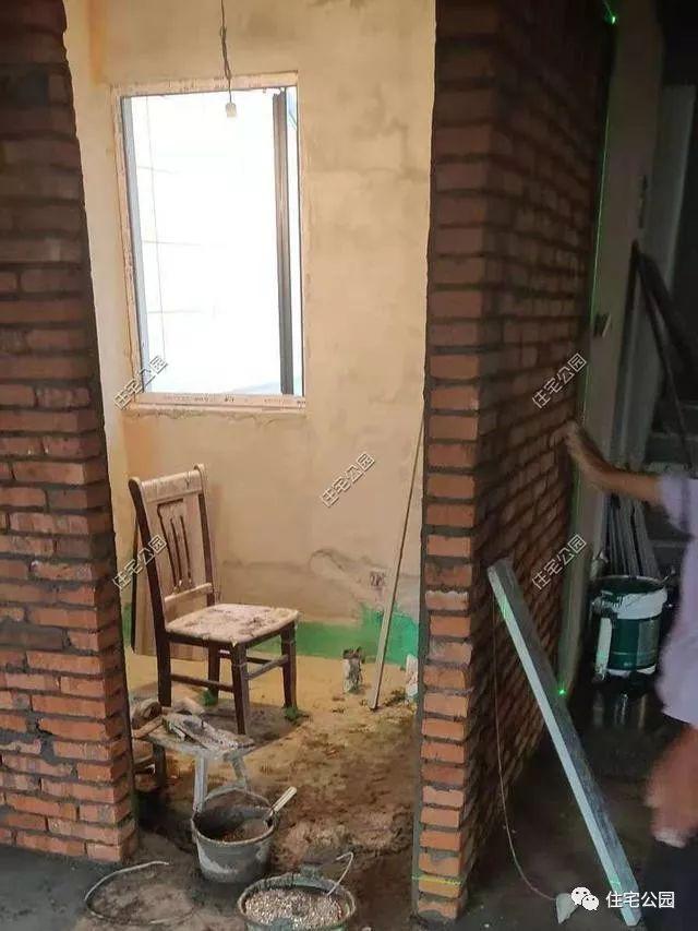 農(nóng)村三層經(jīng)典簡歐別墅設(shè)計圖，簡單大氣，新建起來的房子就是不一般，處處都透露著高級感。