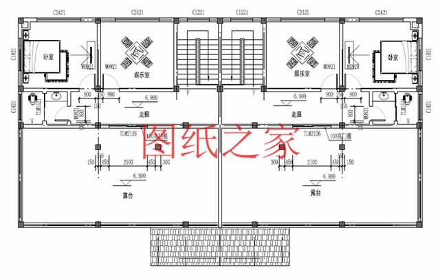 分享5套三層雙拼別墅設(shè)計(jì)圖，兄弟倆齊心協(xié)力建別墅！