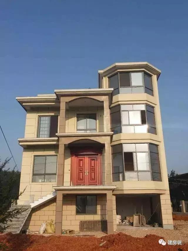 三層半農(nóng)別自建房，主體建造共花50萬(wàn)，您喜歡嗎？