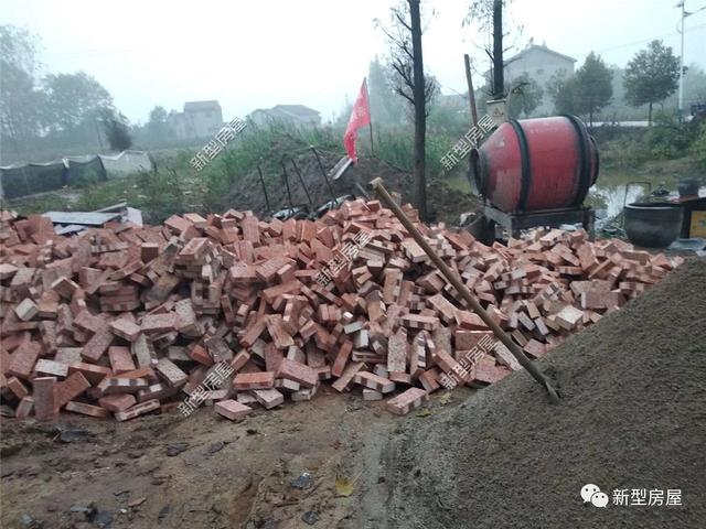 農(nóng)村準(zhǔn)備蓋房的注意了，冬季施工這4點(diǎn)很重要