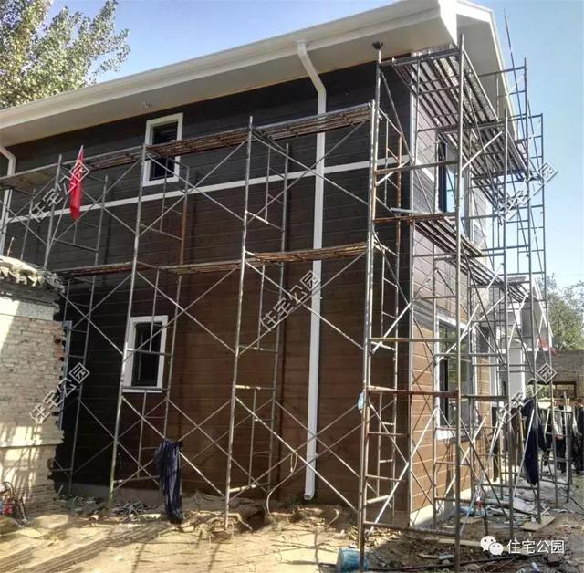 農(nóng)村輕鋼住宅造價多少？這棟240平的房子只花了33萬，房主任先生很滿意