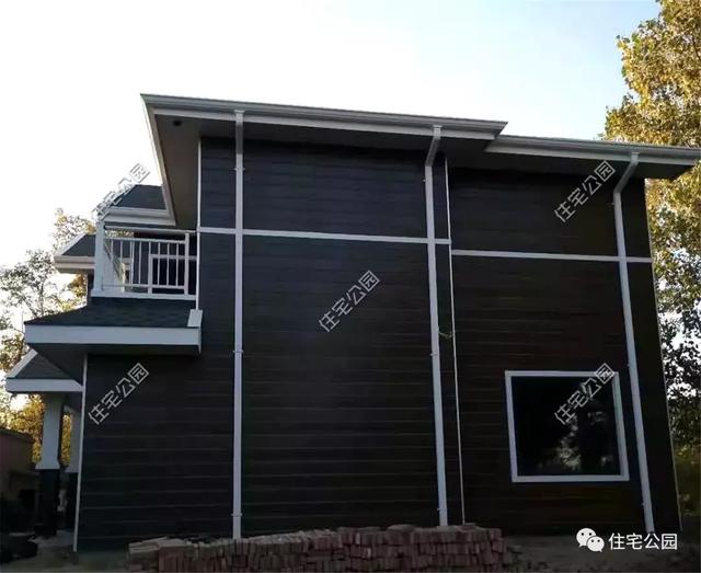 農(nóng)村輕鋼住宅造價多少？這棟240平的房子只花了33萬，房主任先生很滿意