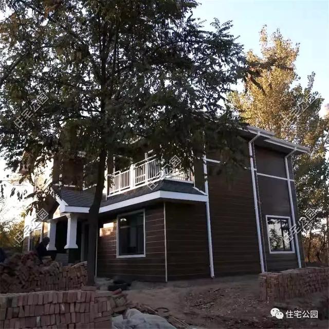 農(nóng)村輕鋼住宅造價多少？這棟240平的房子只花了33萬，房主任先生很滿意