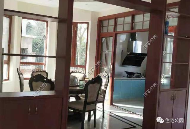 江西農(nóng)村小伙自建歐式別墅，30萬(wàn)建房40萬(wàn)裝修我打100分，不怕驕傲