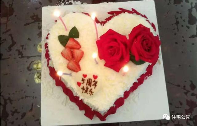 江西農(nóng)村小伙自建歐式別墅，30萬(wàn)建房40萬(wàn)裝修我打100分，不怕驕傲