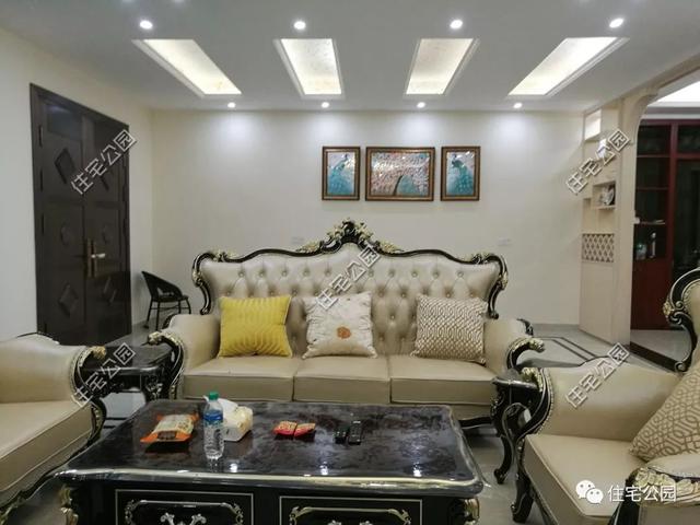 江西農(nóng)村小伙自建歐式別墅，30萬(wàn)建房40萬(wàn)裝修我打100分，不怕驕傲