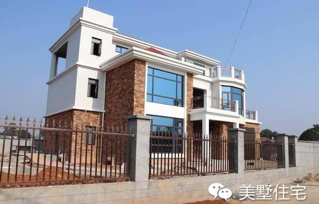 分享幾張江蘇的老板建房實拍圖，大氣美觀，很受農(nóng)村朋友的青睞