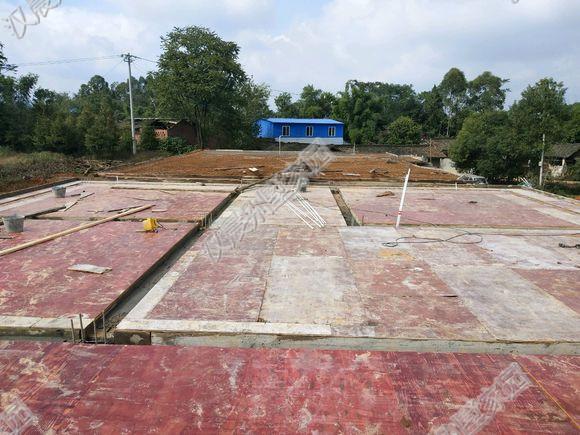 為提升生活質量，四川農村自建一層平頂別墅，包工240一平劃算嗎？