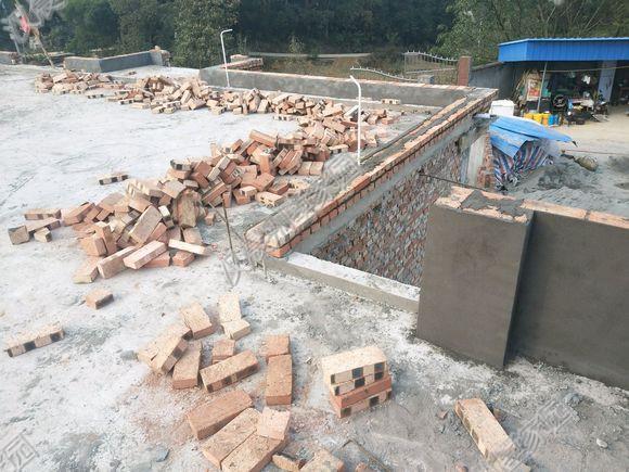 為提升生活質量，四川農村自建一層平頂別墅，包工240一平劃算嗎？