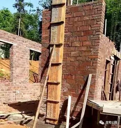 湖南農(nóng)村自建二層小洋樓，60萬包還主體裝修，回老家蓋房就是省錢