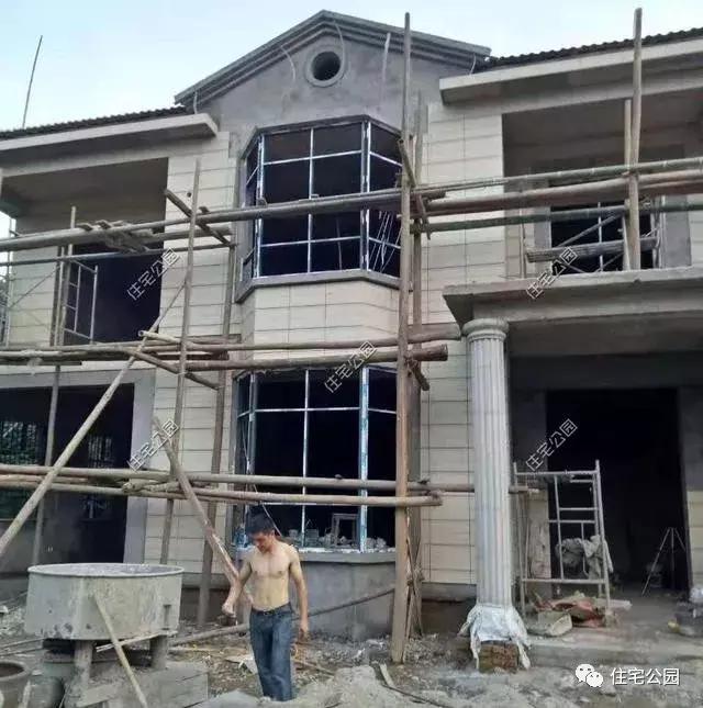 湖南農(nóng)村自建二層小洋樓，60萬包還主體裝修，回老家蓋房就是省錢