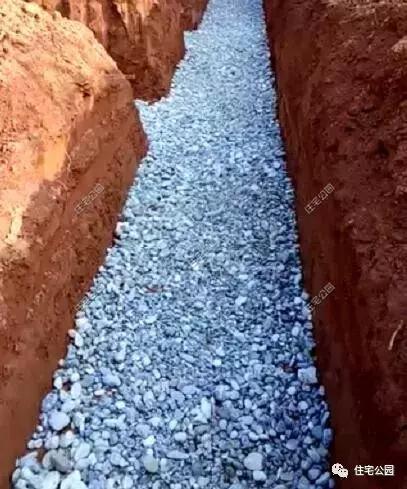 湖南農(nóng)村自建二層小洋樓，60萬包還主體裝修，回老家蓋房就是省錢