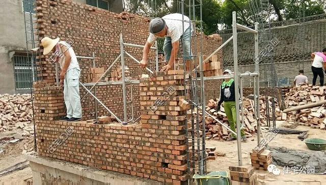 專業(yè)施工隊(duì)980元每平，還包主體外裝，農(nóng)村自建房這樣的價(jià)格根本不算貴