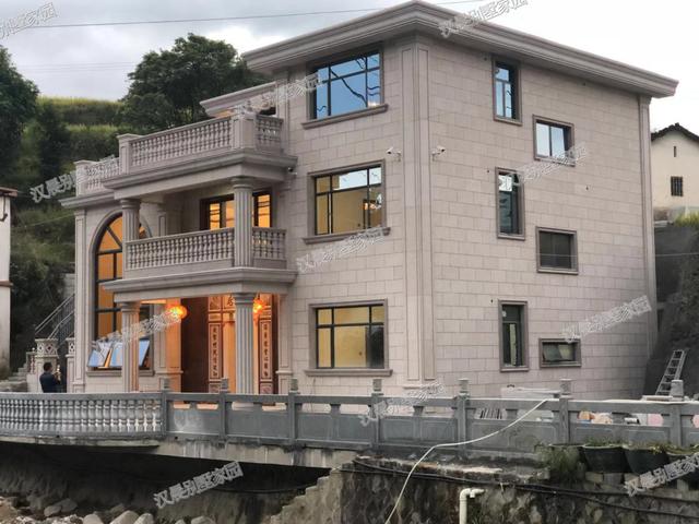 別墅建成之后比效果圖還好看！14.1X11.3米才40萬真是優(yōu)秀！