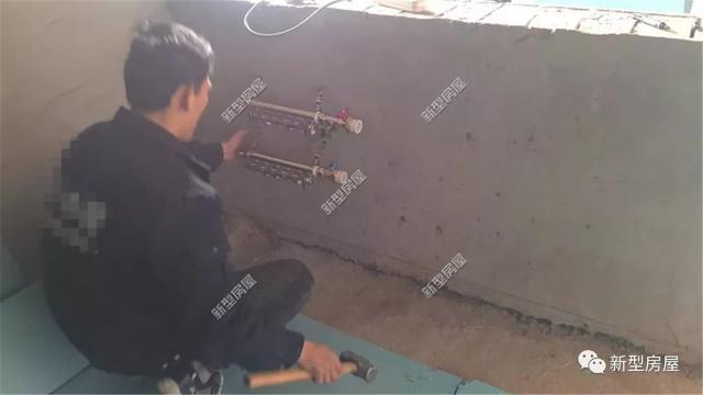 農(nóng)村小伙花2萬給別墅裝地暖，用30年都沒問題，省錢又舒適