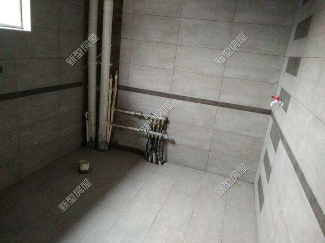 農(nóng)村自建別墅，為什么你家的衛(wèi)生間做了防水還是會漏水？原因在這里